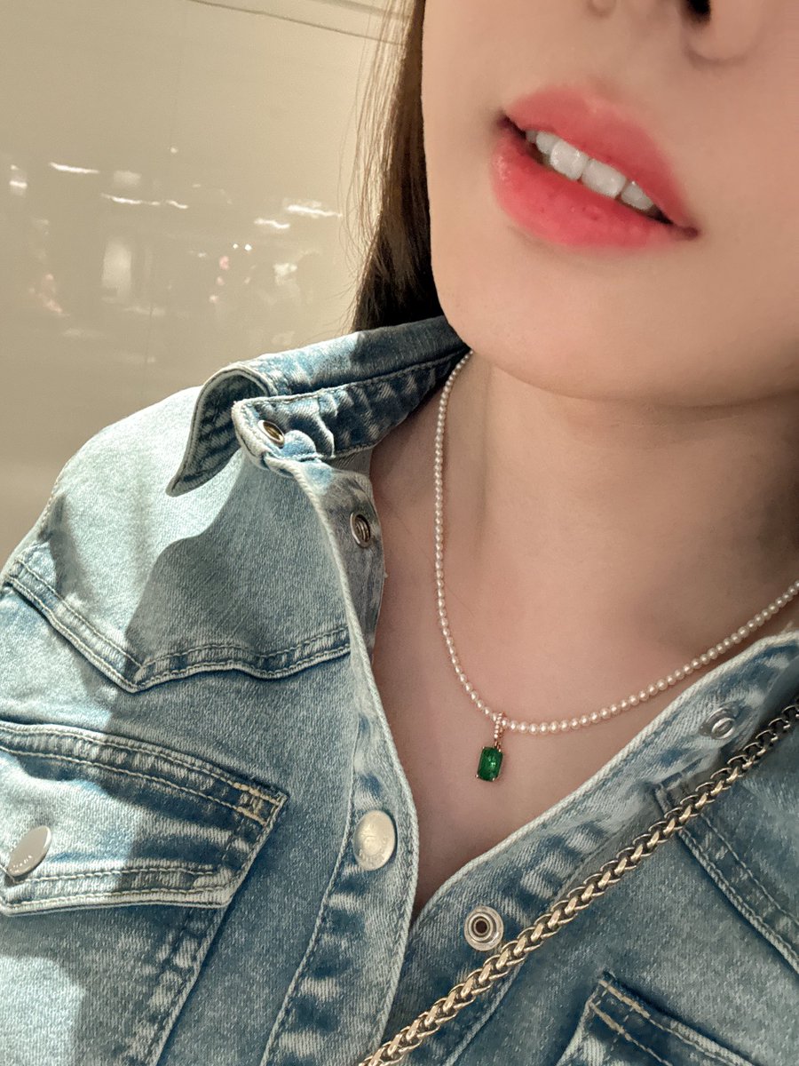 PockyCD93's tweet photo. 哦对了买珠宝💎的可以找我😎还有就是推特认证只能刷visa吗🧐 https://t.co/N2QtHM28cY