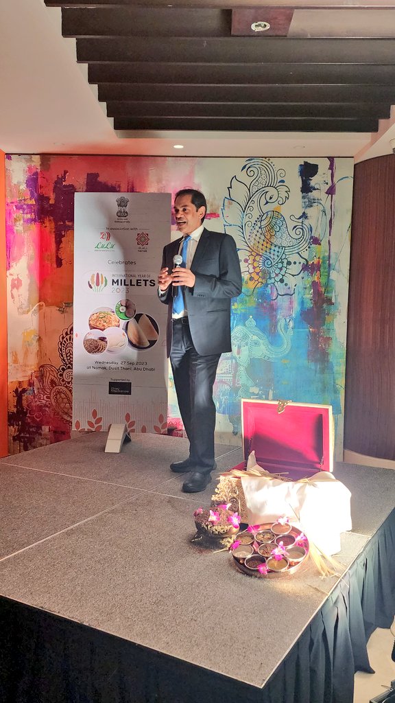IndembAbuDhabi's tweet photo. Celebrating  @IYM2023 in the UAE! Amb @sunjaysudhir hosted diplomats, media personalities, Indian diaspora &amp; Indian  food enthusiasts at a millets -recipes tasting event and exhibition in association with @luluhypr and Dusit Thani Abu Dhabi @MEAIndia @IndianDiplomacy @PMOIndia https://t.co/HoDonJPKSX