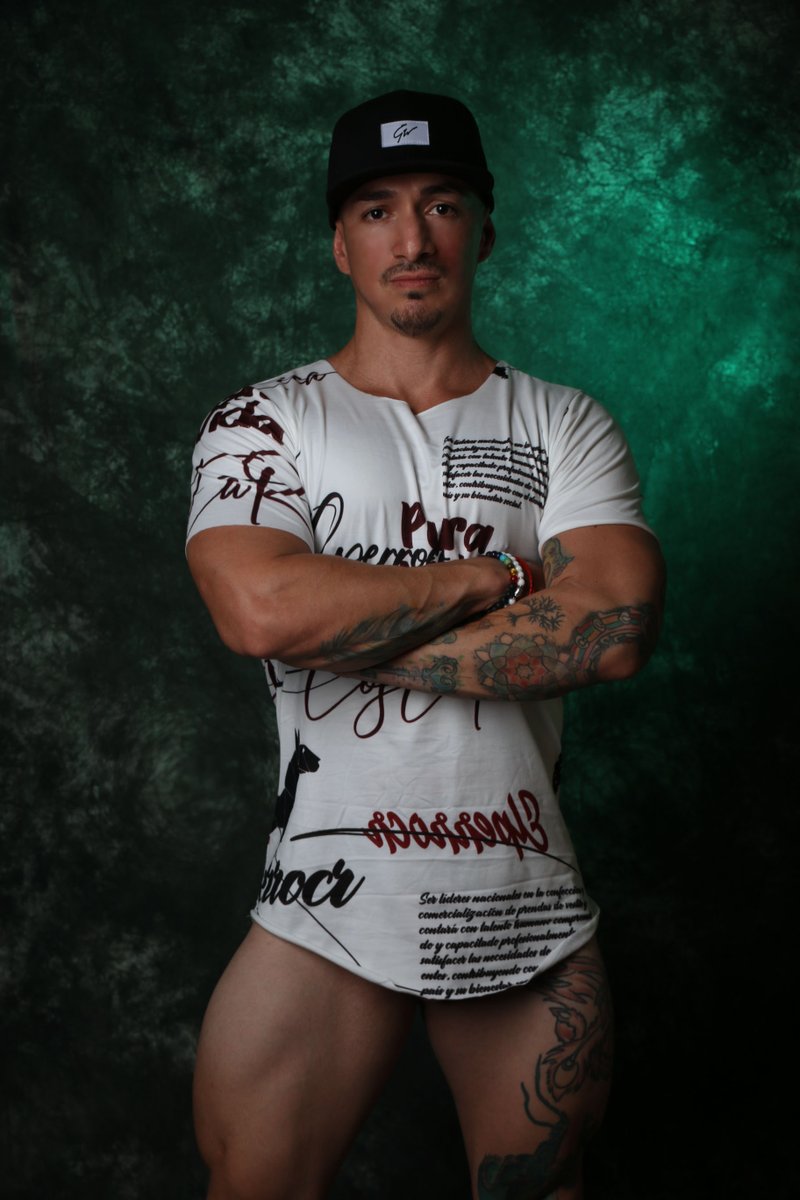 EvansCastilloch's tweet photo. Feliz Humpday! porque no conversamos un rato por mi onlyfans? 

https://t.co/3Qu7KulUf7 https://t.co/DhOldtJGuW