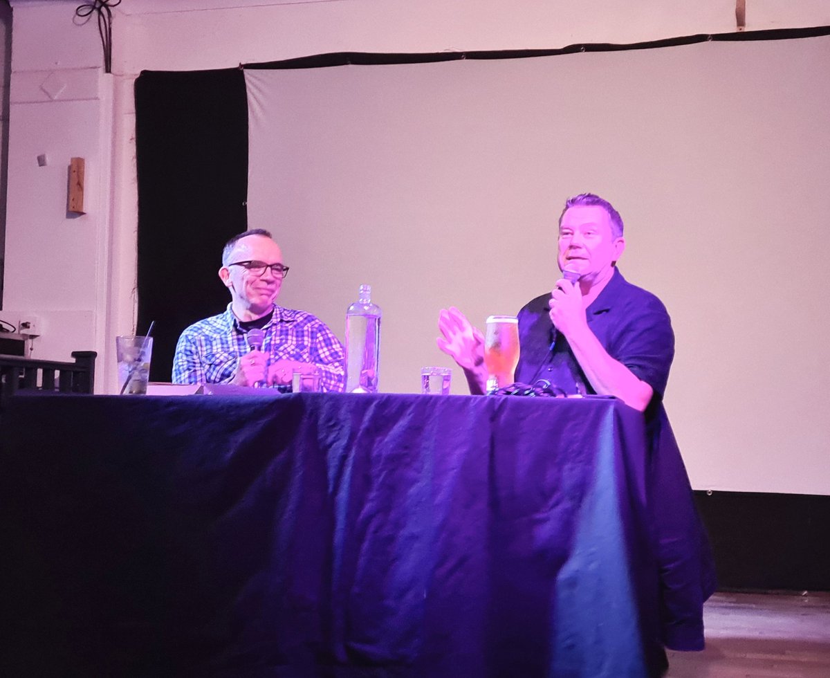 Edd_Stark0408's tweet photo. On Mon I had the privilege of going to Mono to see Pulp drummer & lovely, tip top chap Nick Banks do a talk, q&a then signing as part of a tour promoting his autobiography 'So It Started There: From Punk to Pulp' @OmnibusPress. A great night - Ta Nick x
#pulp #soitstartedthere https://t.co/93JrCVw9B2
