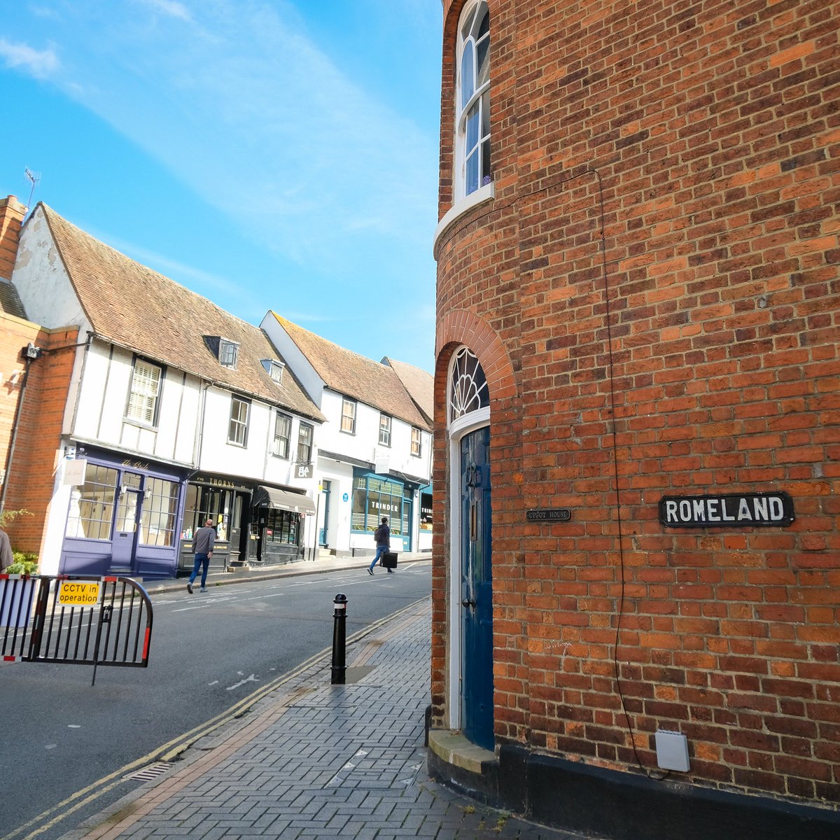 The Colour Palette Company tweet media