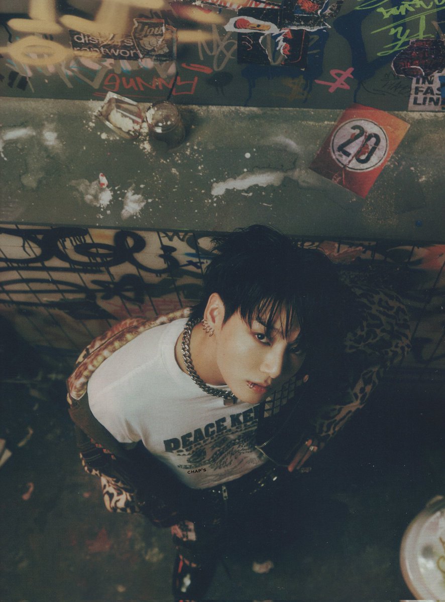 btslinkita's tweet photo. #JungkookxVogueKorea 
You are my music! Jung Kook visualizes ‘1970s Punk’ https://t.co/KvgQxFxPXP