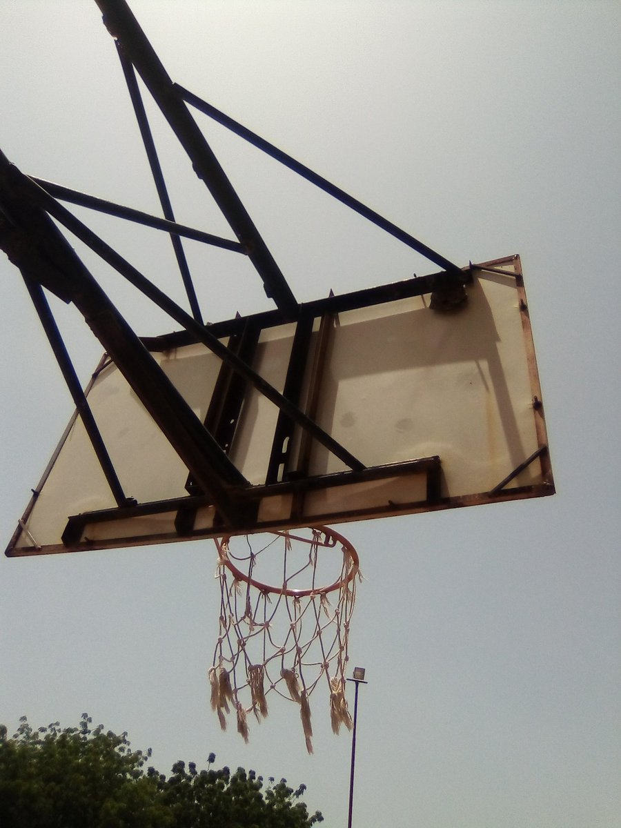 mohAngo1's tweet photo. From all indications my Governor is a baller kuma with his track record of good Governance, we will like to request His Excellency @dikko_radda to intervene in the condition of our basketball Court at Katsina Club. It keeps youths away from vices. Pls retweet. @dikko_muhammad https://t.co/aQS9P2KoCx