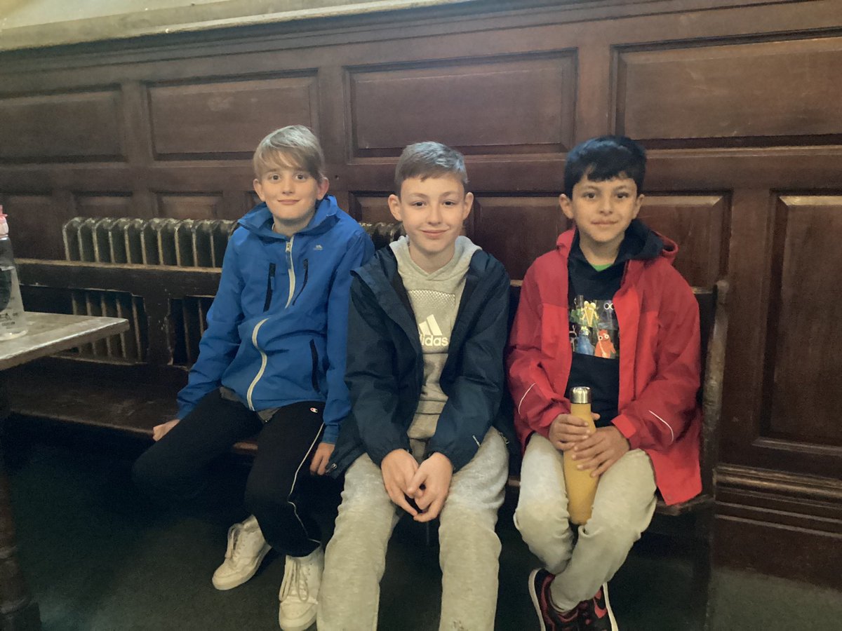 whcps's tweet photo. Free time before a game of ‘Cluedo’ #Boreatton #WHCYear6 #friends https://t.co/sauclCFTF2