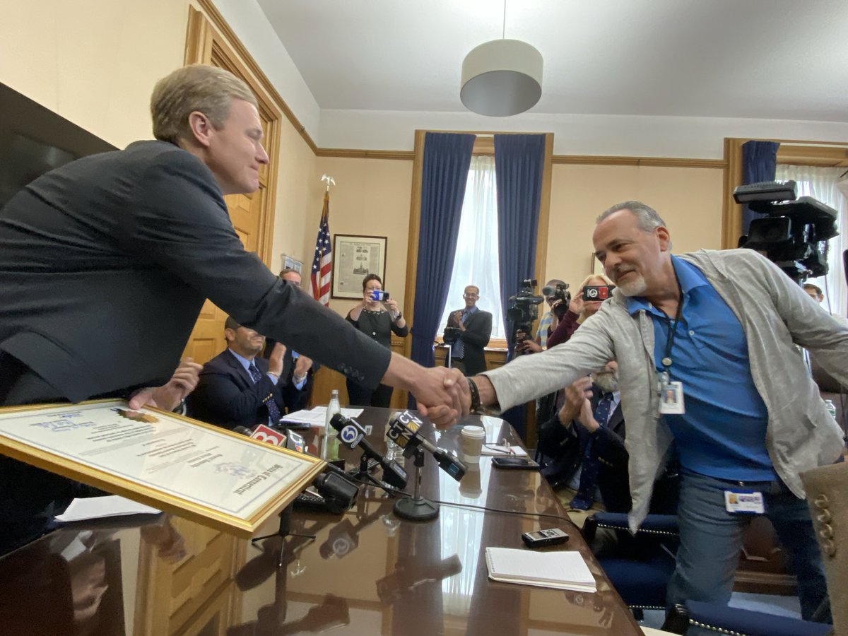 That's WFSB/TV photographer Brian Elba getting a proclamation from the CT House Speaker for 36 years of dedicated coverage @ the State Capitol #wfsb  <a href="/bmelba58/">Brian Elba</a>
