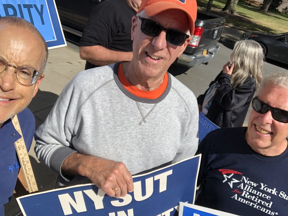 clearypm's tweet photo. Proud to stand in support of our @UAW family members with @gslcaflcio Great turnout from @nysut #UnionForLife retirees and our outstanding elected officials @SenJohnMannion @RachelMayNY @PamelaHunter128 @StirpeAl who always have our back! https://t.co/JWwRHFUDDj
