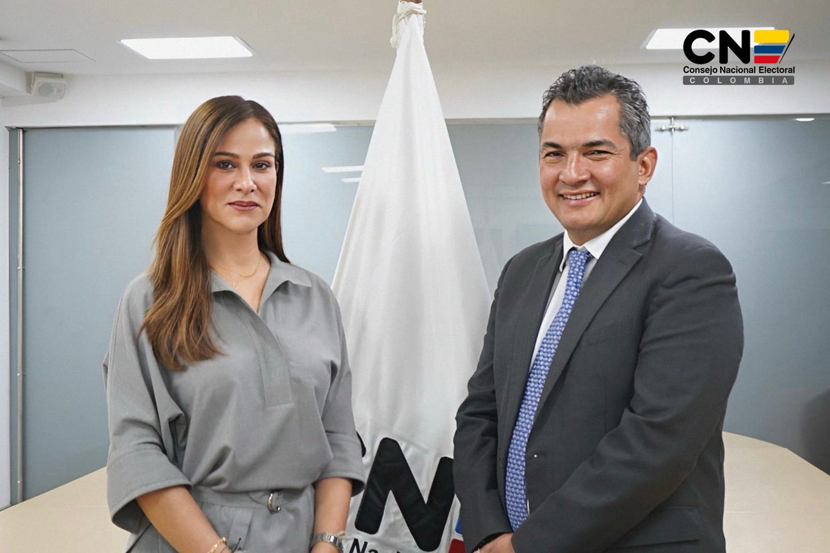 Tras votación unánime, en sala plena, @cne_colombia elige a <a href="/AlfonsoCampoM/">ALFONSO CAMPO MARTÍNEZ.</a> como presidente de la Entidad y a Maritza Martínez como vicepresidente. Elección que afianza nuestra misión de Inspección, Vigilancia y Control.