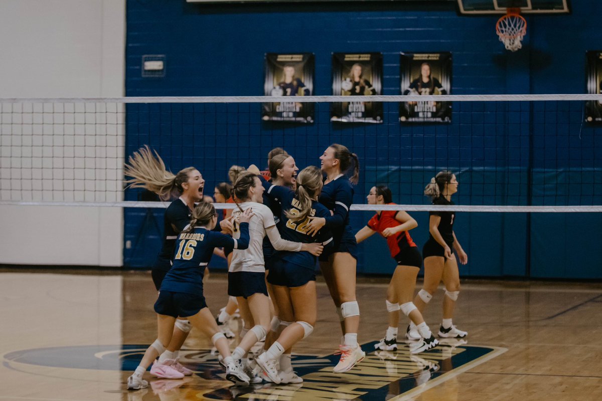 CHCA_Athletics's tweet photo. VOLLEYBALL 🏐 | The Lady Warriors take down St. Luke's in a four-set victory! #WarriorWay 

Recap: https://t.co/oKBpMfily9 https://t.co/OYqXSTXhbC