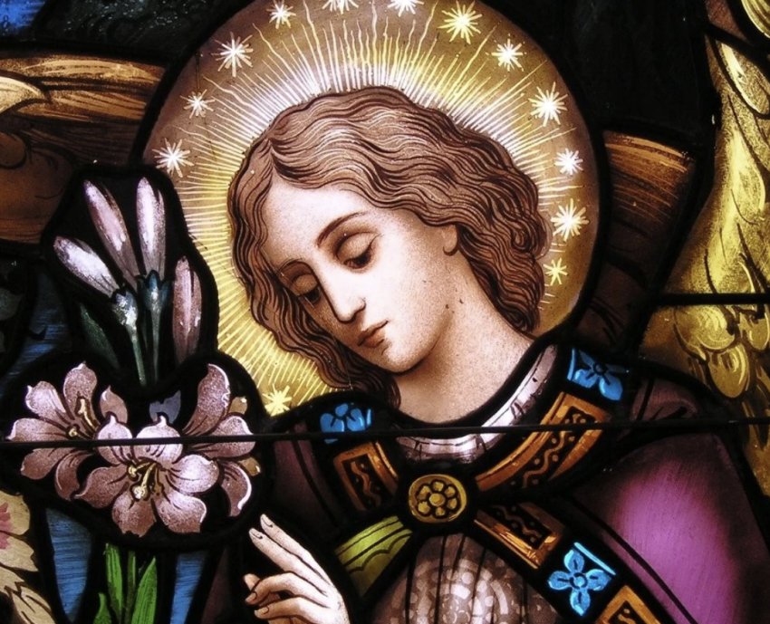 Hacemos oración en equipo bajo la inspiración del Arcángel Gabriel anunciando a María la Encarnación del Hijo de Dios y nos ponemos bajo su protección para no desfallecer en el servicio y en el  Amor.
equiposens.org/noticia/arcang…
#somosunosomostres