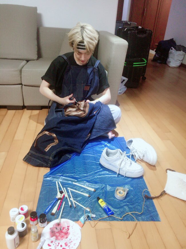 n61likeme's tweet image. 리폼 좋아하던 스물 한살이
발망 엠버서더로 파리 패션위크에 가는 스물 여섯살이 되기까지