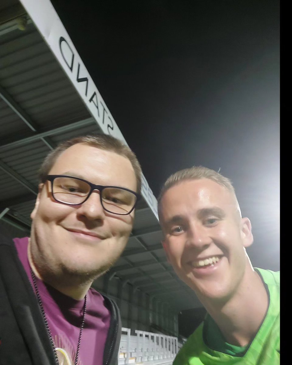 Good night out watching @CPFCAcademy in the #plinternationalcup. Unlucky to only get a draw but we were the better team. Got a pic with @JoeWhitworth_1 though so that's a win in my book 😅 #CPFC ❤️💙