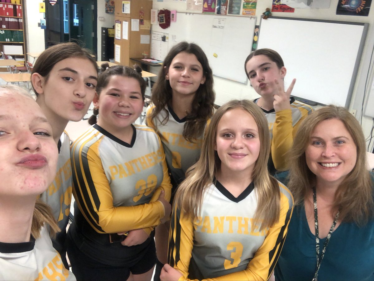 Look who came to say hi before their volleyball game! Good luck today, Panthers! 💛🖤 #WeAreLamphere <a href="/PagePanthers/">John Page Middle School | The Lamphere Schools</a>