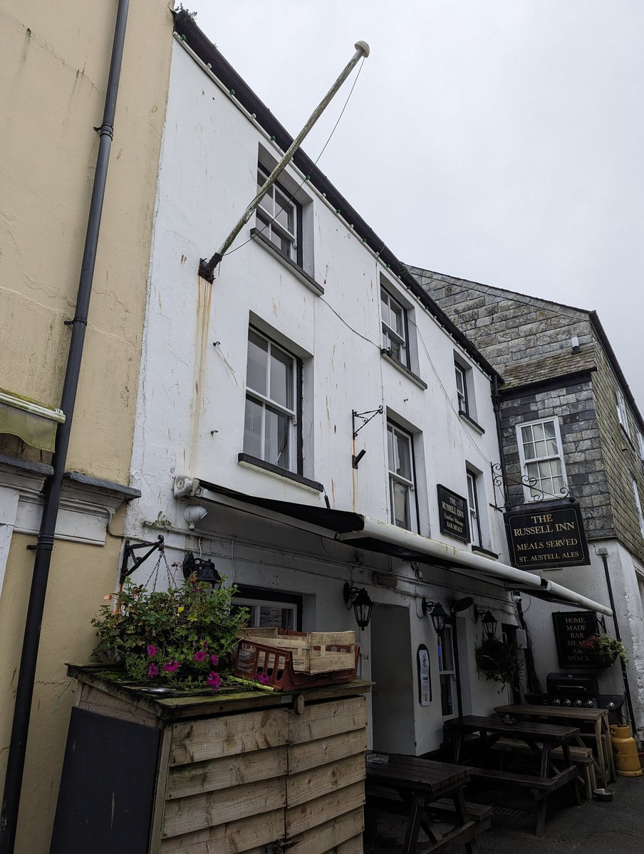 Warm welcome by the locals of the #RussellInn #Polruan Dates back to 1833 when it was opened by #ChristopherSlade and #JaneSalt who were also prominent #Cornish boat builders #Cornwall