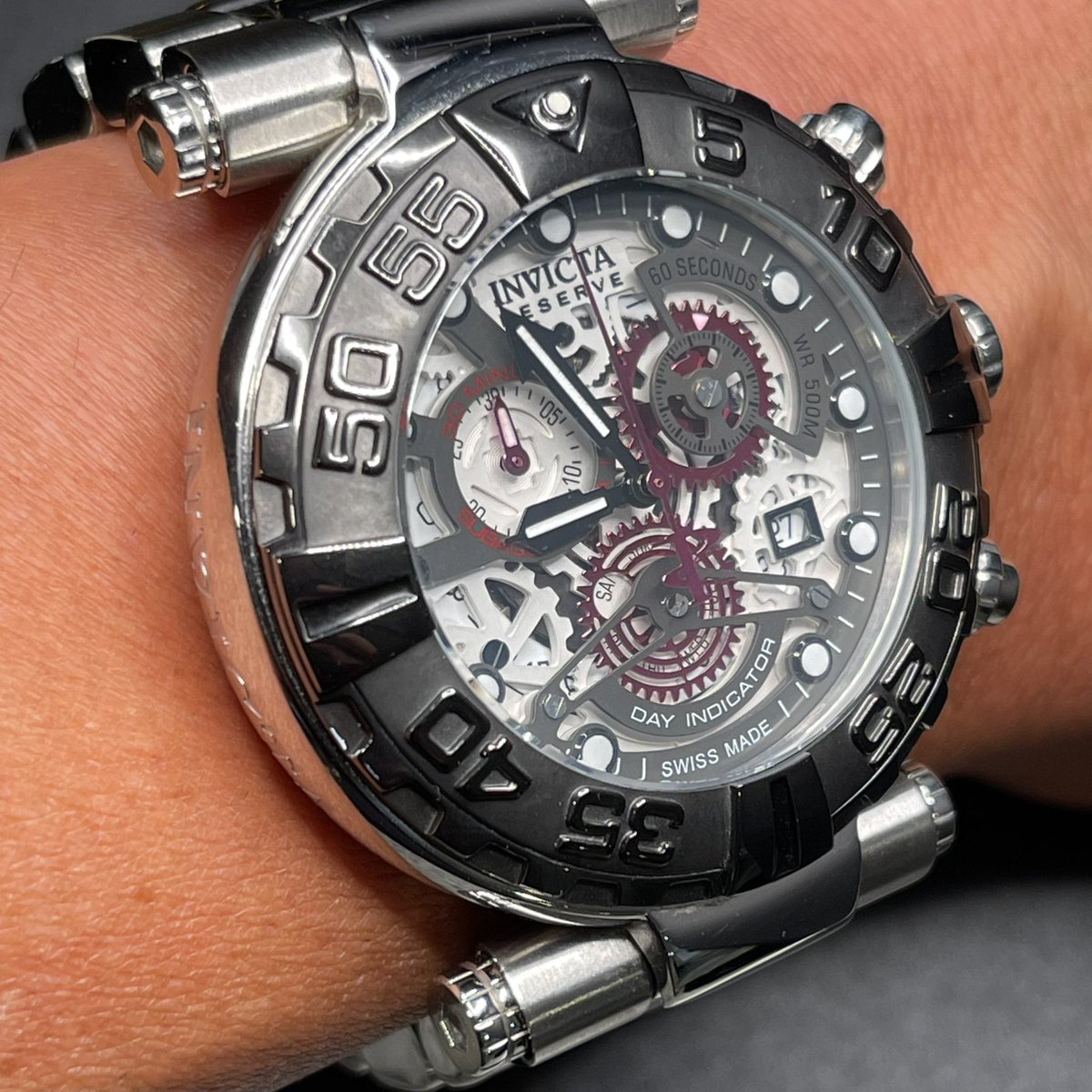 TheRyanCode's tweet image. WOTN: #1/1500: SAN I. What are you wearing tonight? . • 
•
Follow me for more amazing watches. •
•
📸 Credit: @invictaryan 
•
#invicta #invictawatch #invictawatches #invictaryan #shophq #tvhost #watchcollector #wotd #watchesofinstagram #watchesofinsta #newwatch