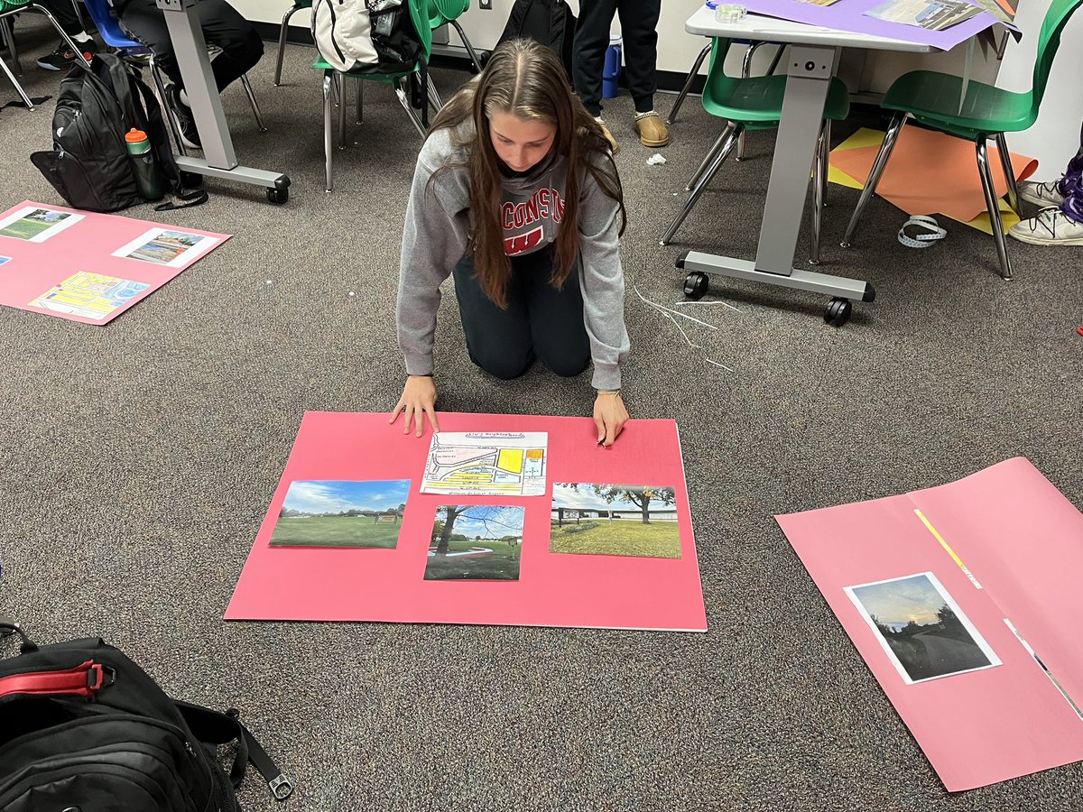 CommunitiesONHS's tweet image. #PreparationPhase of our Neighborhoods project! Tomorrow our freshmen and sophomores will share their learning at The Gibson Social Club in @DowntownOshkosh. Stop by between 7:45-930 am. #CommunityBasedLearning