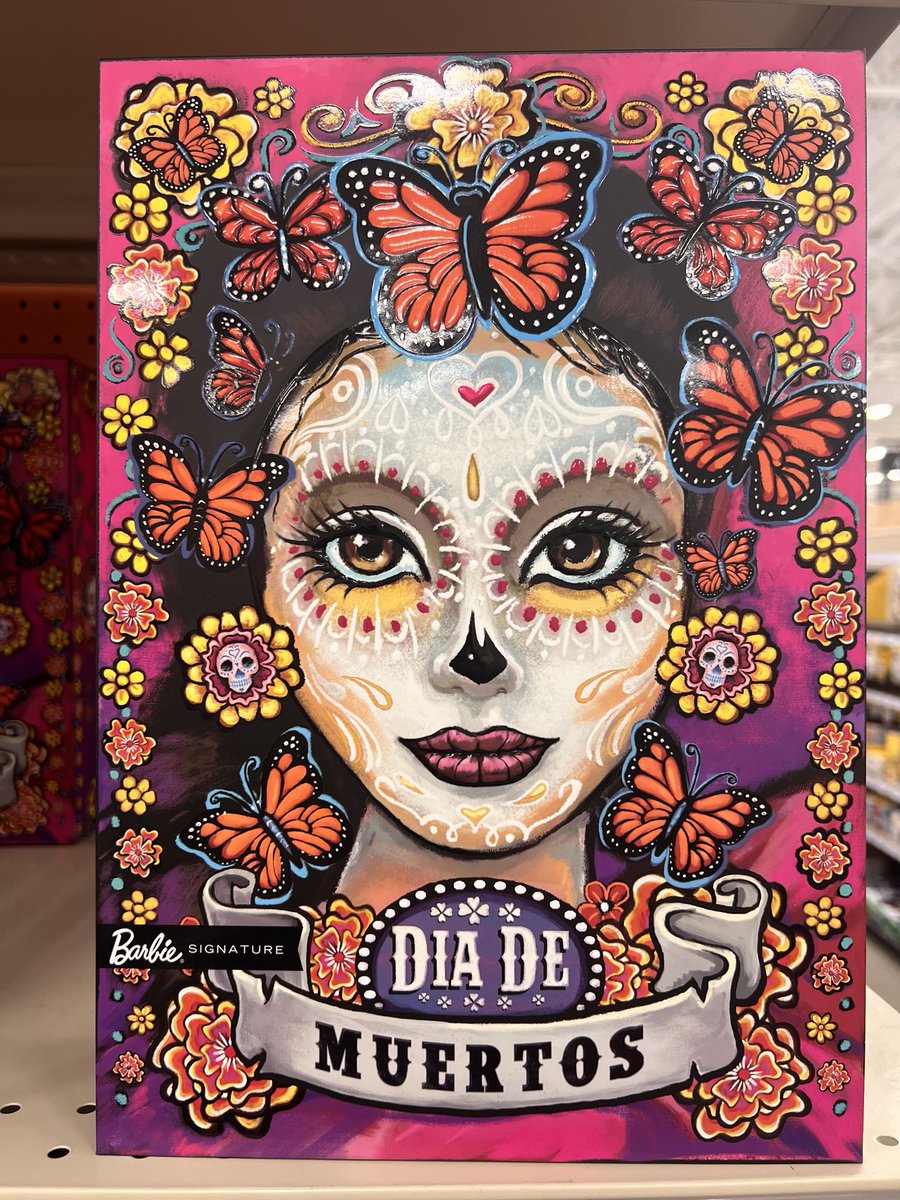 Spotted in H-E-B.

#diadelosmuertos