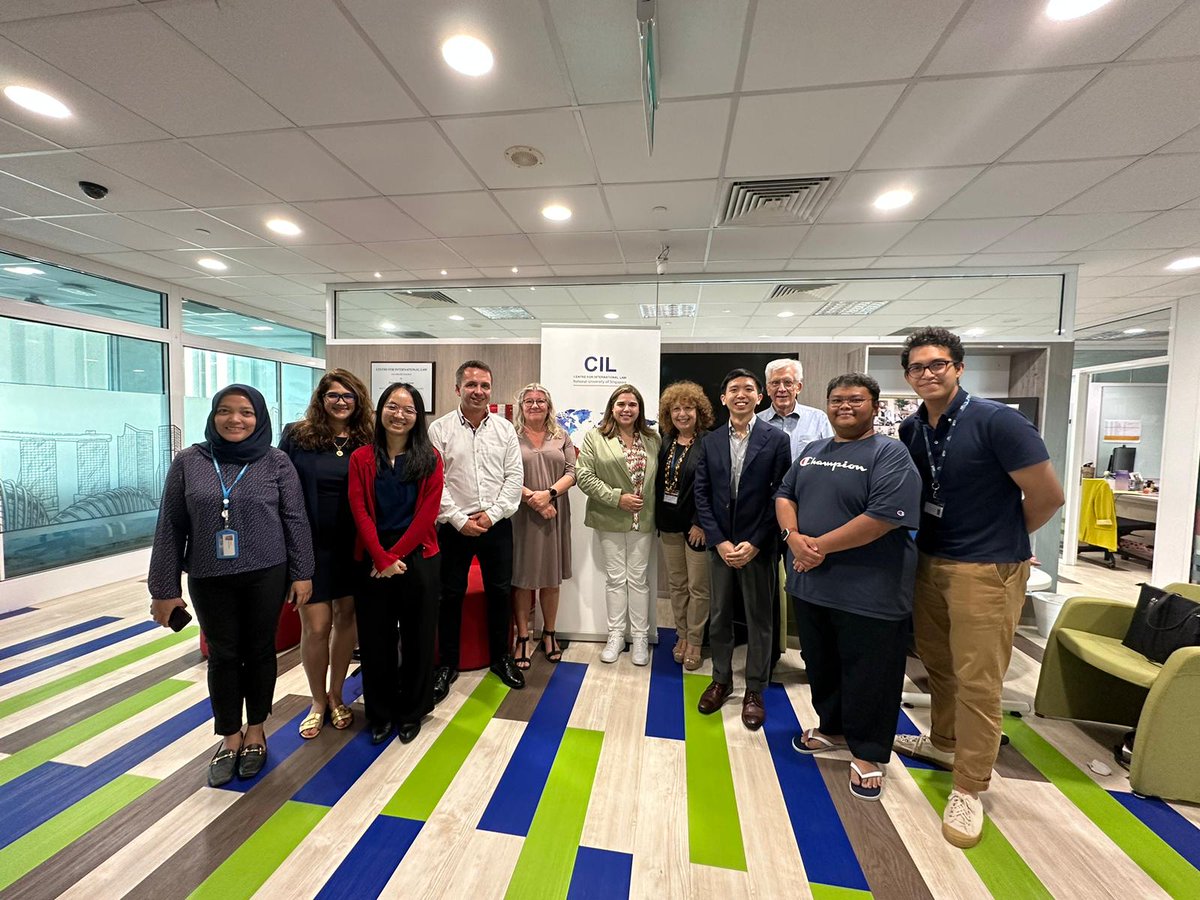 madalena415's tweet image. It was an absolute pleasure for me, Jan, and Christin from @NCLOS_UiT to visit our friends and colleagues @NUS_CIL and learn more about their work. Looking forward to continuing and strengthening even more our collaboration. #Law #lawofthesea #publicinternationallaw