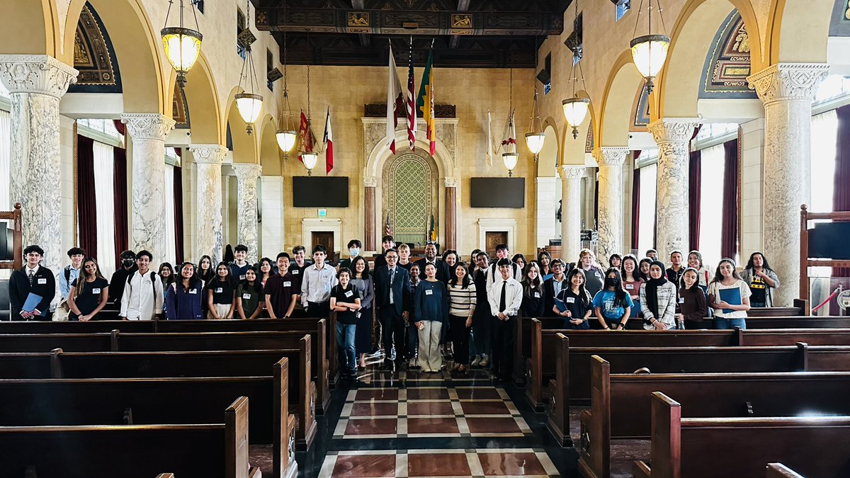 lausdOGR's tweet photo. Today, members of our @LASchools Student Advisory Council visited LA City Hall to meet with @CD5LosAngeles Yaroslavsky, @MayorOfLA Bass’ team, @lacivilrights and @LACityYouth Department leaders to learn about civic engagement at the local level, youth advocacy, and city services. https://t.co/YtwFXtOmNS