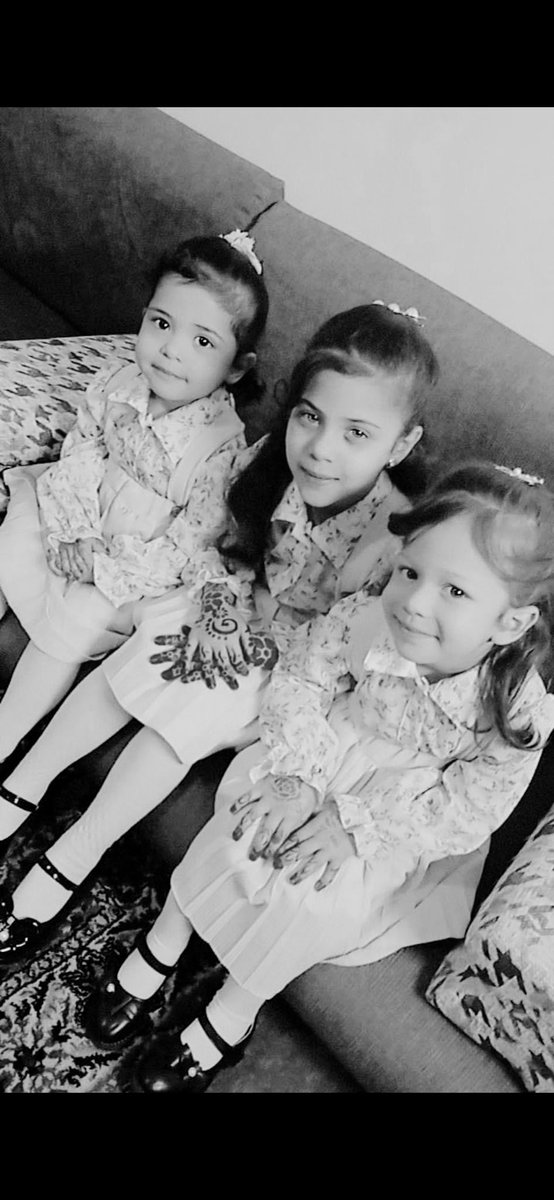 انجرفت الكلمات مع كل شيء 
إن القلوب من فرط تأثرها 
خرساء 💔

رحمةّ الله عليكنّ وعلي أمكنّ وباتكنّ ربي يتقبلكم من الشُهداء يا حبيباتي 💔