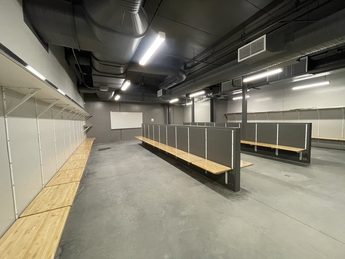 naniigrant's tweet photo. @alex_crescenti @JMininsohn UP NEXT: Were taking a look at the locker rooms that all 5 schools will use when they are playing at #OneSpokane. https://t.co/z7054fHzAv