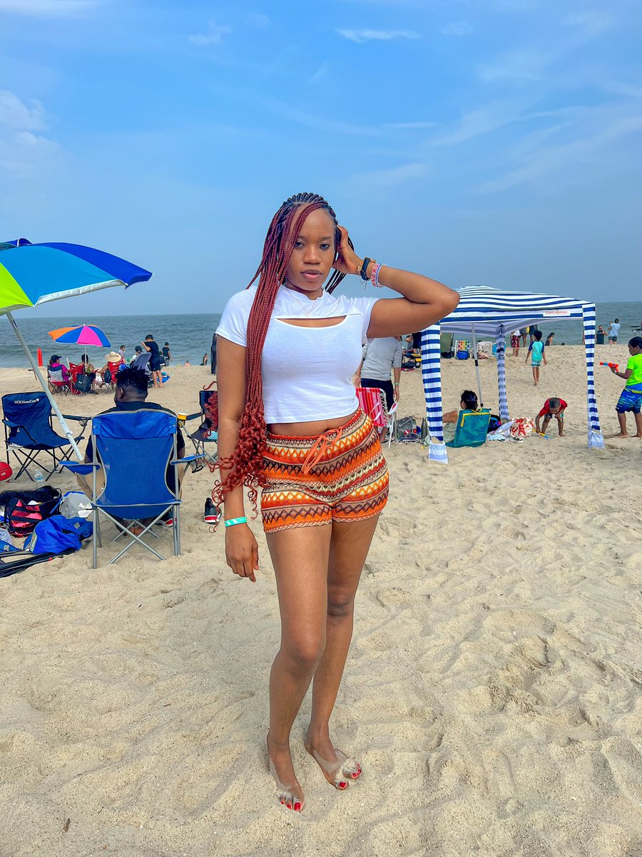 omgitzsofie11's tweet image. Hello twitter☺️☺️ .. 🏖️