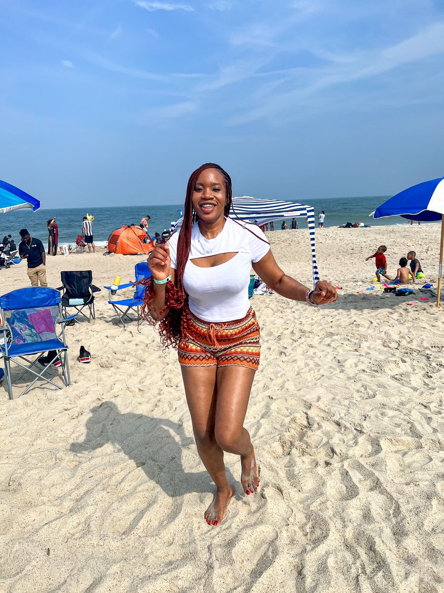 omgitzsofie11's tweet image. Hello twitter☺️☺️ .. 🏖️