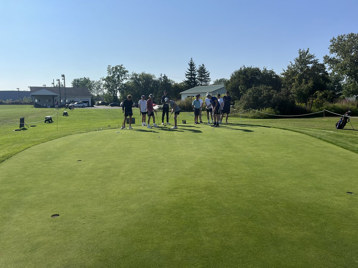 legendsgolfteam's tweet photo. The 2023 golf season has been a memorable one! We’ve got a few kids competing for spots in ECICs and the team is playing our best golf of the season. ⛳️ https://t.co/DeBWrDLKxk