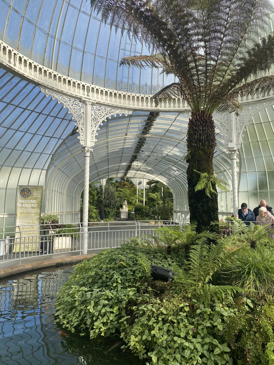 lorrrlane's tweet photo. Gorgeous Glasgow… Kibble Palace ❤️ https://t.co/JUVLSDH8sC