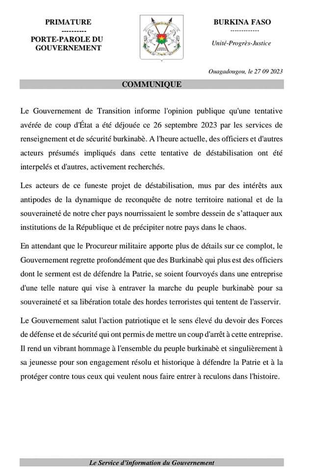 AlerteTemoin's tweet photo. Le gouvernement annonce l'arrestation de 04 officiers. https://t.co/u8qLupOKSP
