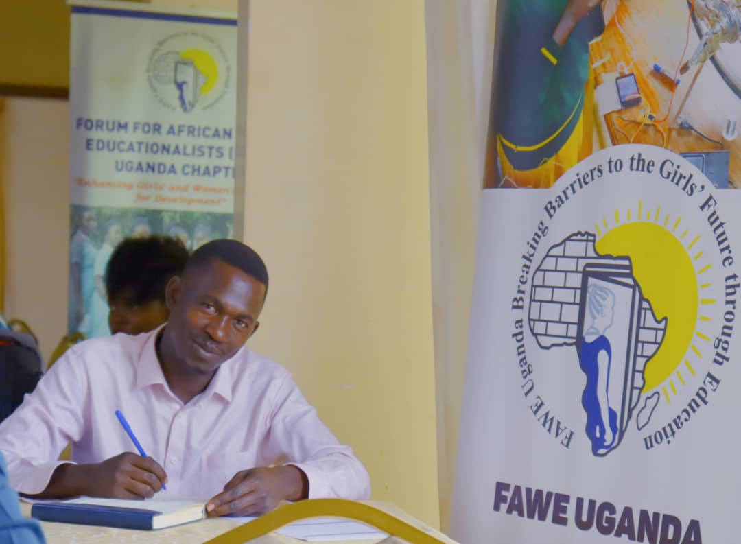 erasmus_ongom's tweet photo. "Unlocking youth unemployment through business skills training and entrepreneurship." Be your personal boss in the business ,thanks to FAWE-UGANDA for always granting opportunities to the young Ugandans. https://t.co/QZUqzQiwW7