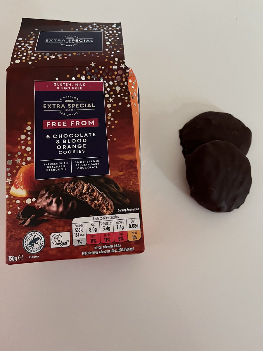 Melbert827's tweet photo. @asda @AsdaServiceTeam are you going to be stocking these again this Christmas? It was my first gluten free Christmas last year and they were in a gift hamper a received by the time I tried them and discovered how lovely they were they were sold out. Please please say yes https://t.co/HTLFJXzhDt