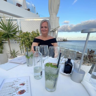 Angela Hemingway tweet media