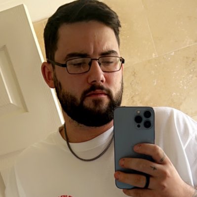 ConnorFDP's tweet photo. #NewProfilePic https://t.co/3MN5cam7cc