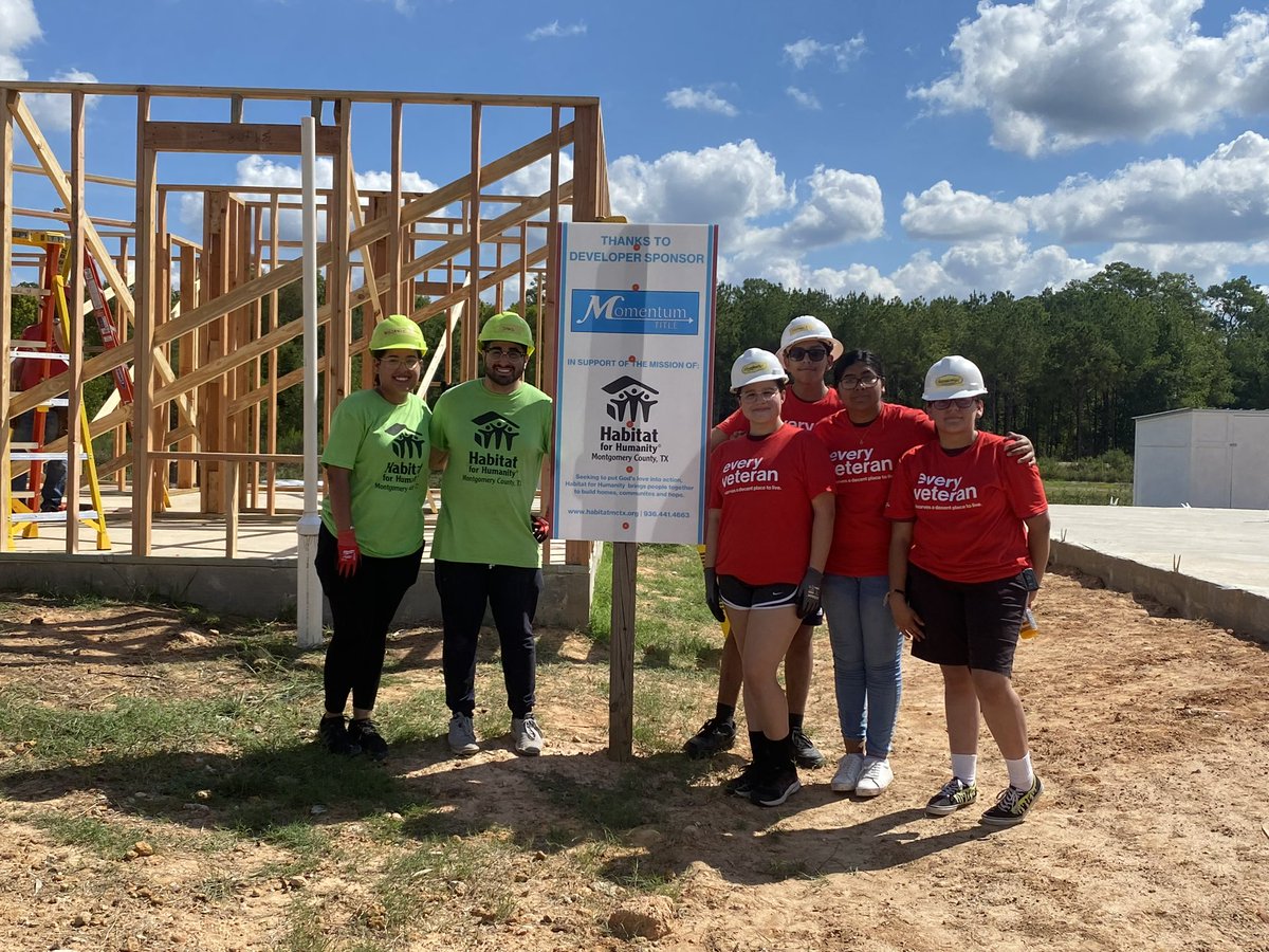 Could not be prouder of our Heights HS JROTC & Interact Club students! Over the long weekend, they helped build a house for Habitat for Humanity Montgomery County! @heightshs_jrotc @Heights_PTO @ghostofheights @HISDLibraryServ @DRotarians