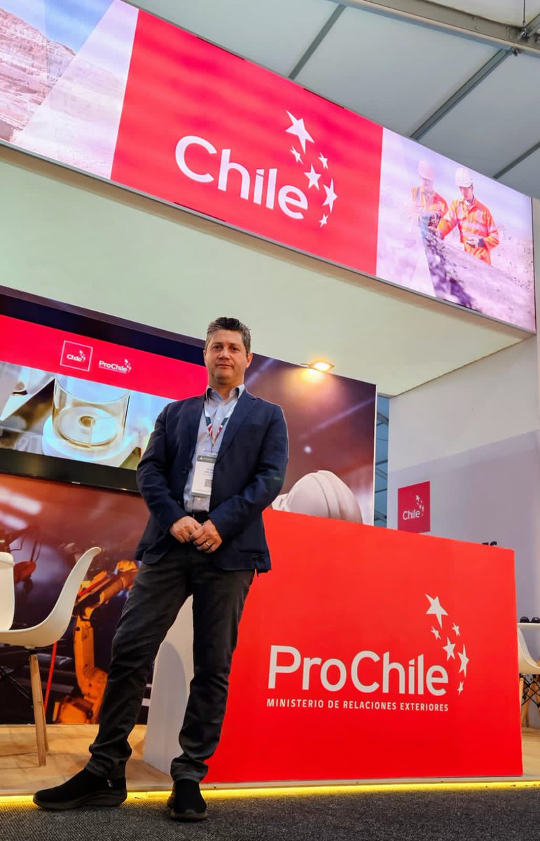 Para crecer hay que salir de la zona de confort. Por estos días estamos en #Lima y #Arequipa para darnos a conocer y contar nuestra experiencia sobre gestión de desastres en TV, Universidades y Feria de la Gran Minería