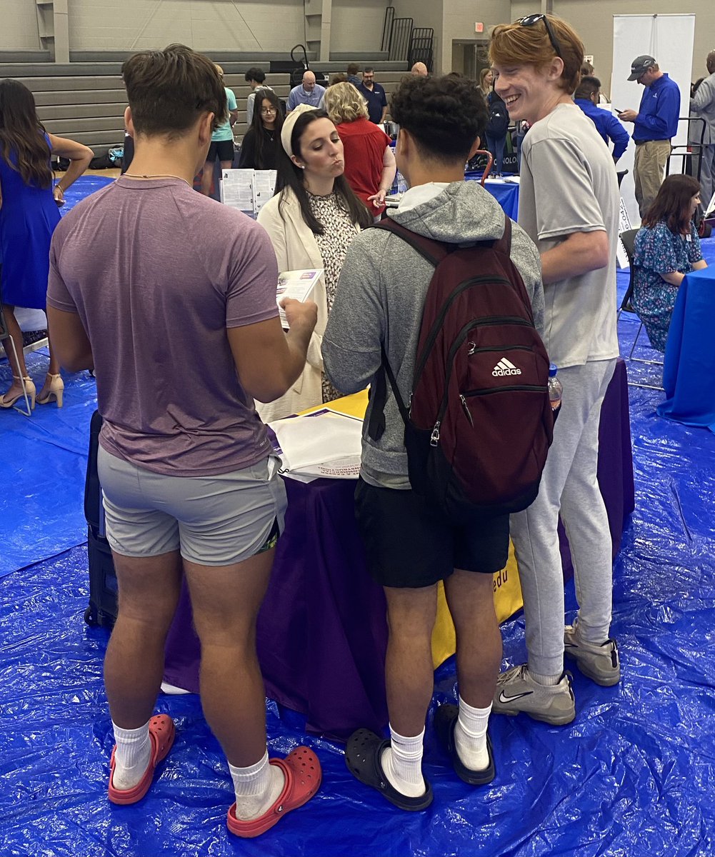 MCS_CareerCoach's tweet photo. Today our West Morgan High School students used part of their morning to Focus on Careers at their college and career event on campus. Students practiced their soft skills and met with amazing professionals and college reps from our area. Thanks to everyone who participated! https://t.co/mTm1qeovt1