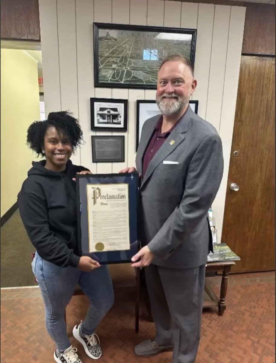 A heartfelt thank you to the dedicated mayors, commissioners, governors, and political leaders for showing their support and making National GEAR UP Week official in their regions!

#GEARUPworks #GUweek