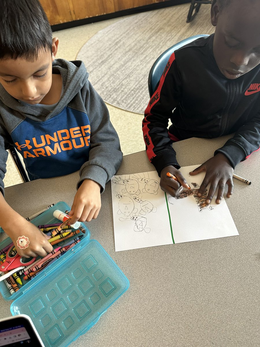 MsMoore_GMA's tweet photo. Teamwork makes the dream work when it comes to noun and verb agreement and this duo crushed it! 💚
@GMASteam @KCS_ELL https://t.co/R5C0xmpkSi