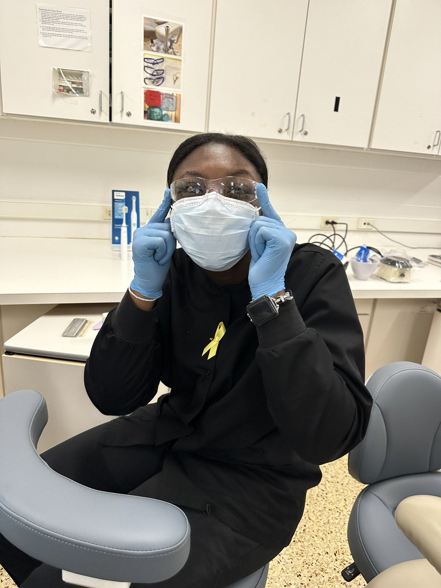 mayjanedavis's tweet photo. @lisabanicky @TechCenterVB @VBTechCenter Here are some I took today in my dental assisting class! ♥️🦷#techcenterpride @TCE_VBCPS @TechCenterVB @VBTechCenter https://t.co/WN4Q4Jnmhd