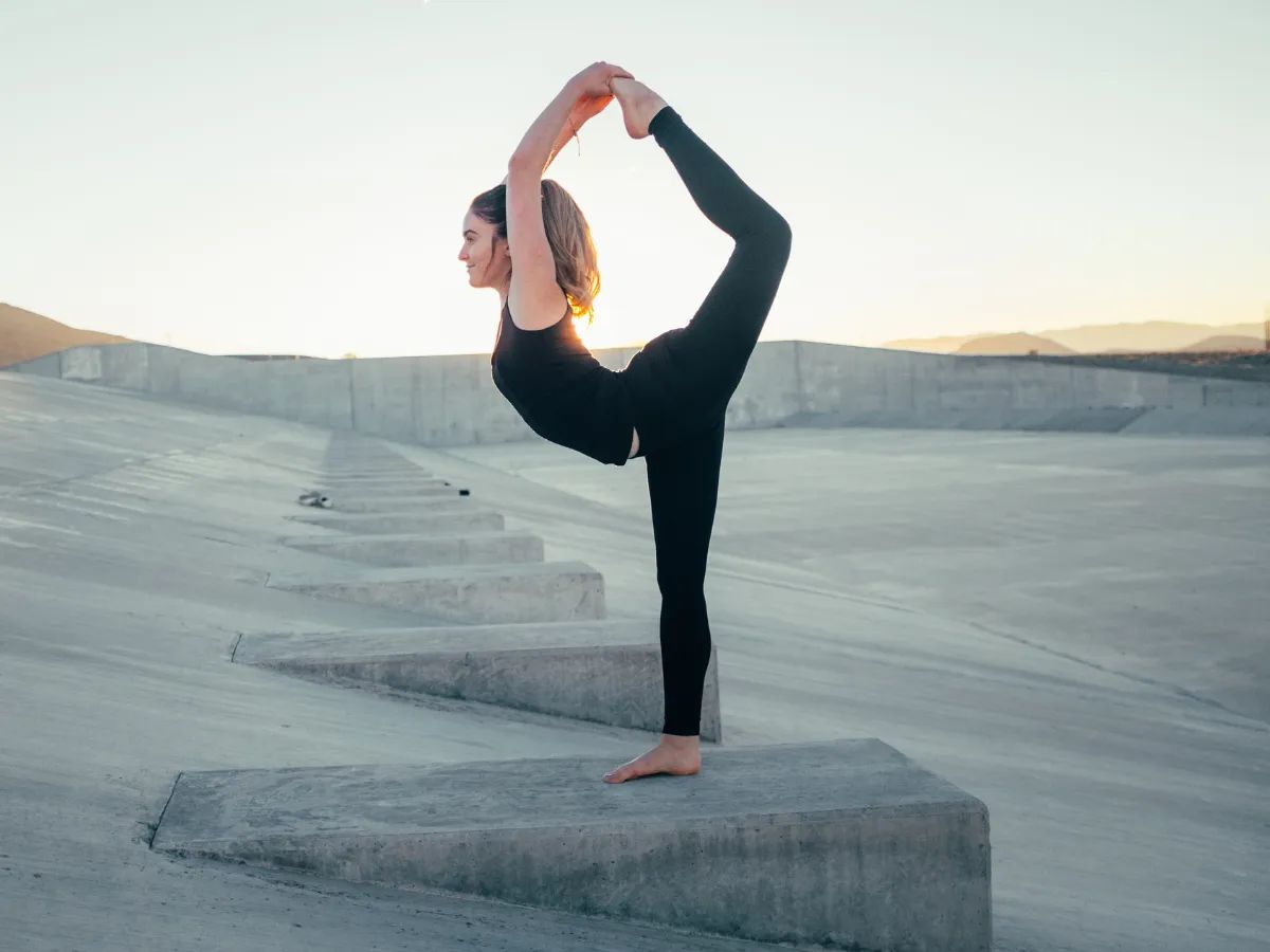 fixyourfitness1's tweet photo. Say goodbye to nagging pains and sleepless nights. This guide will reveal the key to unlocking your best self in 2023. 

https://t.co/69au9xTRif

#fitness #sleep https://t.co/Pk4pVdlMuu