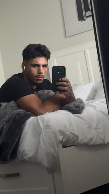 It&rsquo;s a mine field in here https://t.co/44FN9csLDp