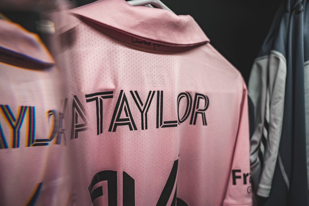 InterMiamiCF's tweet photo. The final countdown ⏱️

#MIAvHOU | 8:30PM ET https://t.co/06sak63ncf