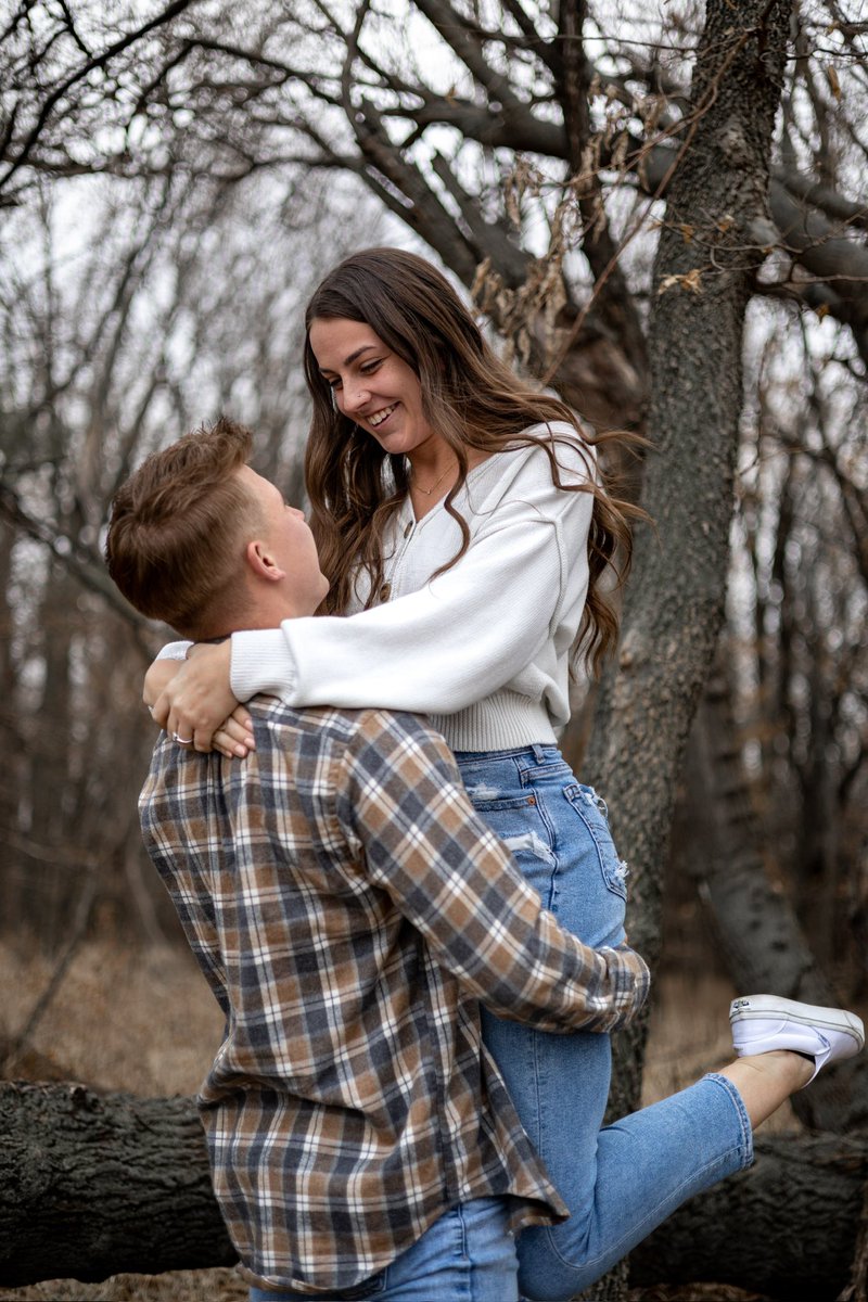 PhotosByCollinW's tweet photo. Flannel season is almost upon us, ready or not here Fall comes!

🍂🦃🍃🧣🎃 🍁🧤

#wichitaphotographer #wichitaksphotographer #wichitaphotography #wichitaksphotography #wichitaphotography #ictphotographer #photographer  #wichita #wichitaks #wichitakansas https://t.co/cblgaBOvdR