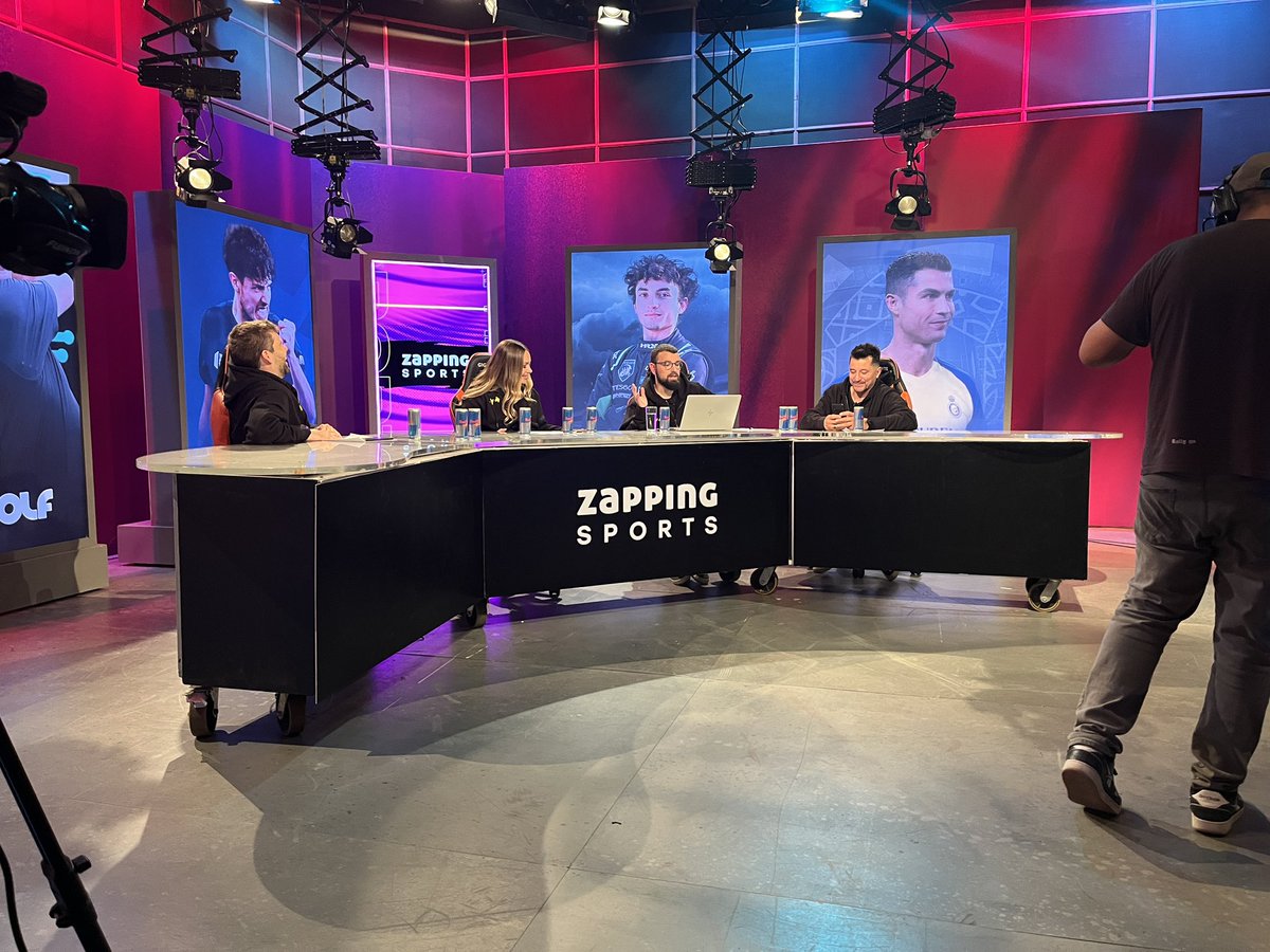 Zapping_Chile's tweet photo. Ya estamos al aire en la previa de la final de la #UScup. Todos a ver el Pulgatorio por Zapping Sports (canal 89) ⚽️✨🙌🏻 https://t.co/11TiKCpAFa