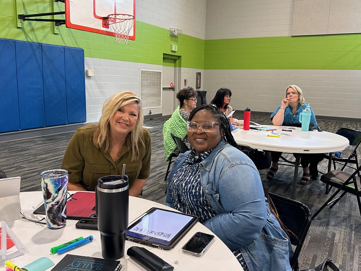 Jennifer Manning tweet media