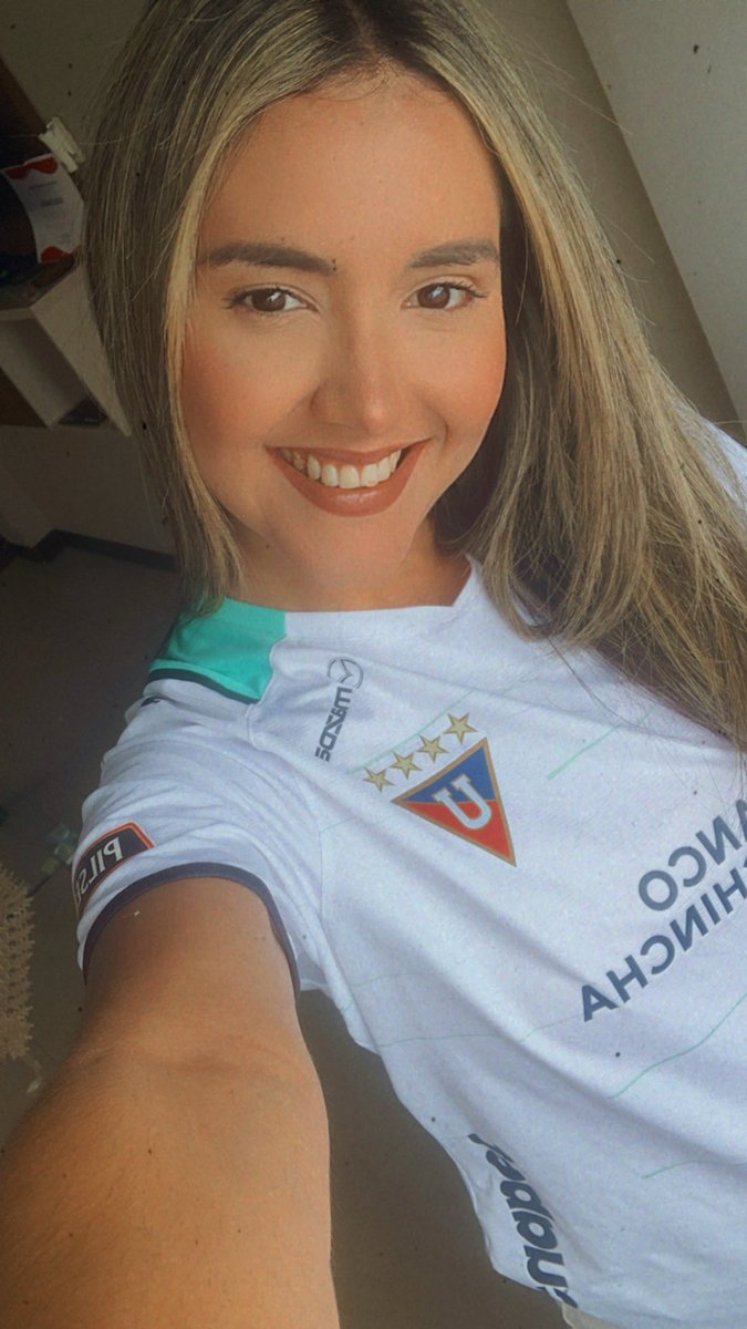 NicoBarcia_'s tweet photo. Ya lista! @LDU_Oficial  a ganar! 🙌🏻 https://t.co/fZf3qp3ReC