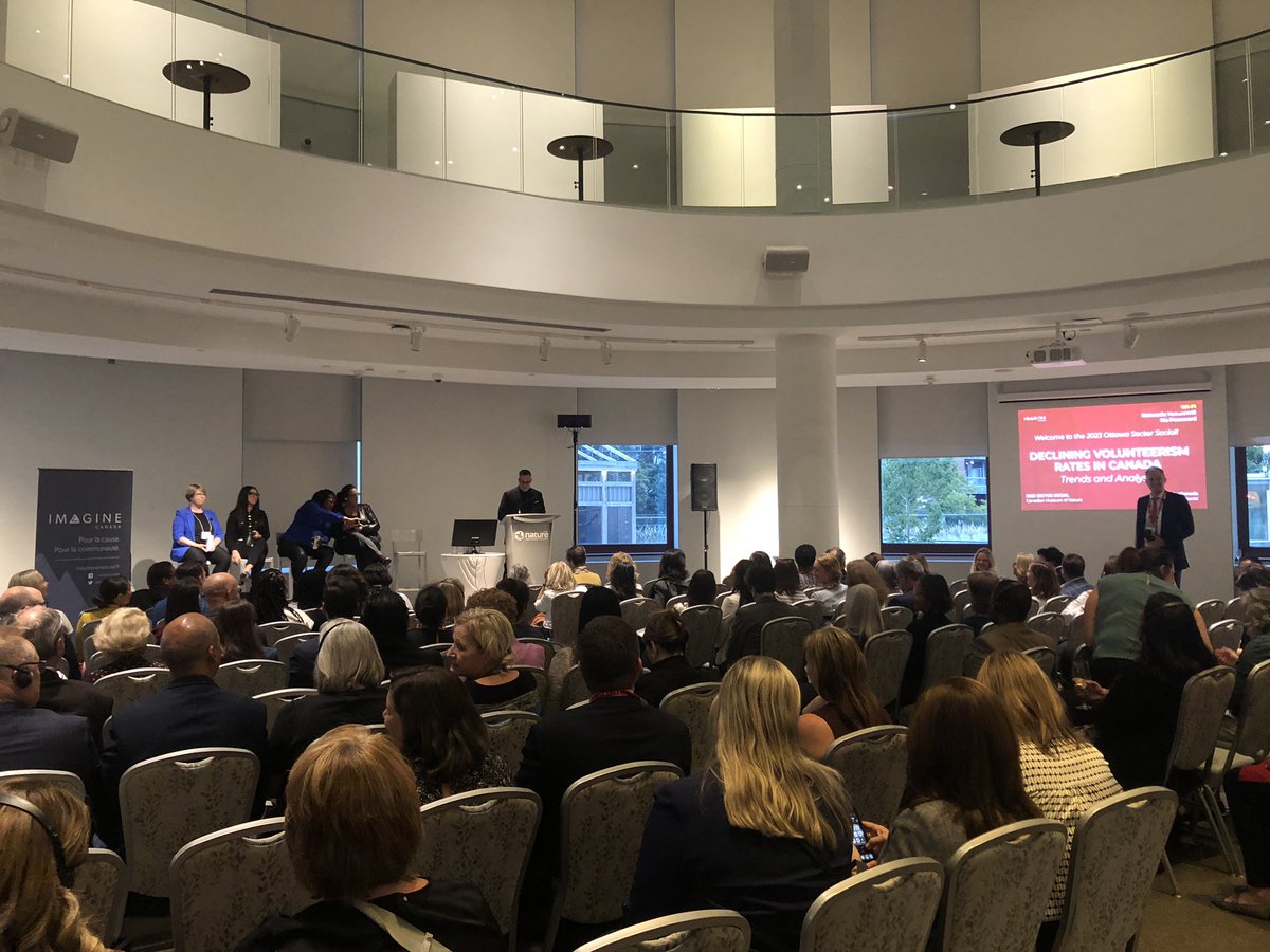 A full room for the panel on declining rates of volunteerism in #Canada hosted by @ImagineCanada as they host the 2023 Ottawa Sector Social at the @MuseumofNature #CharitableSector #Volunteerism