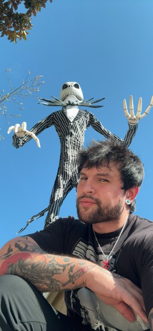 Yeah, I&rsquo;m one of those Halloween people https://t.co/UN8qkX3zZj