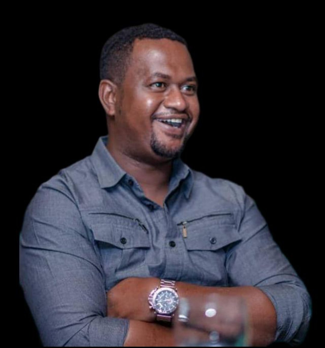 Burwaaga ma Gorko <a href="/LBaryum/">Bary Lassana</a> Jam é cellal. Allah reine. HBD 🎉🎈