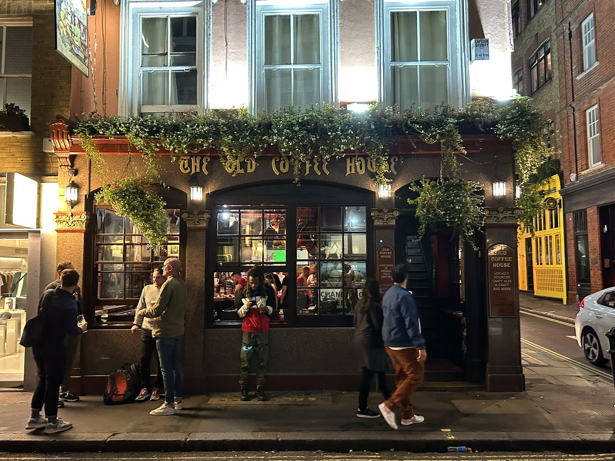 PubsSaving's tweet image. Old Coffee House #soho #favouritepubs ❤️